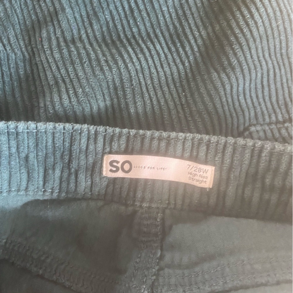 So corduroy jeans EUC Hunter green size W/7